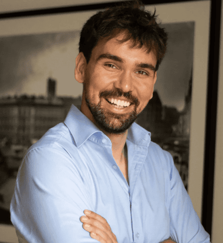 Beating Beta – Erfahrungen mit der Finanz-Plattform von Mario Lochner Stefan Krieger ist als Chef-Analyst bei Beating Beta für die Aufbereitung der Inhalte zuständig