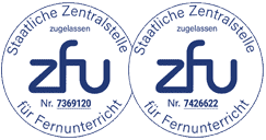 DeltaValue Erfahrungen (2025) - Selbstständige Kapitalanlage an der Börse lernen und zusätzliches Einkommen generieren Zwei Prüfzeichen der Staatlichen Zentralstelle für Fernunterricht (ZFU) mit den Zulassungsnummern 7369120 und 7426622. Darunter steht der Hinweis: ‚DeltaValue ist durch die Staatliche Zentralstelle für Fernunterricht (ZFU) geprüft.